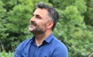 Güngör Yavuzaslan&nbsp;kimdir?&nbsp; Güngör Yavuzaslan kaç yaşında, nereli?&nbsp; Güngör Yavuzaslan instagram hesabı ne?&nbsp;
