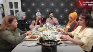 En Hamarat Benim Berna kimdir? En Hamarat Benim Berna kaç yaşında, nereli, mesleği ne?