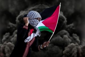 İsrail yine hastane bombaladı