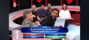 Çiğ yumurta sarısını, zeytinyağı ve limonla karıştırarak yapılan sosa ne ad verilir?